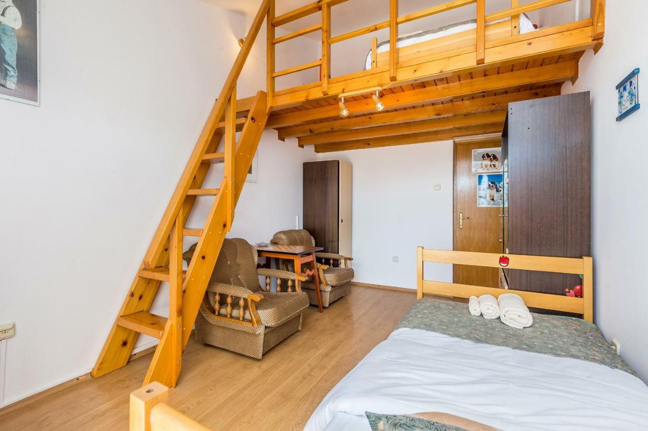 Apartment Karmel Viskovo Luaran gambar